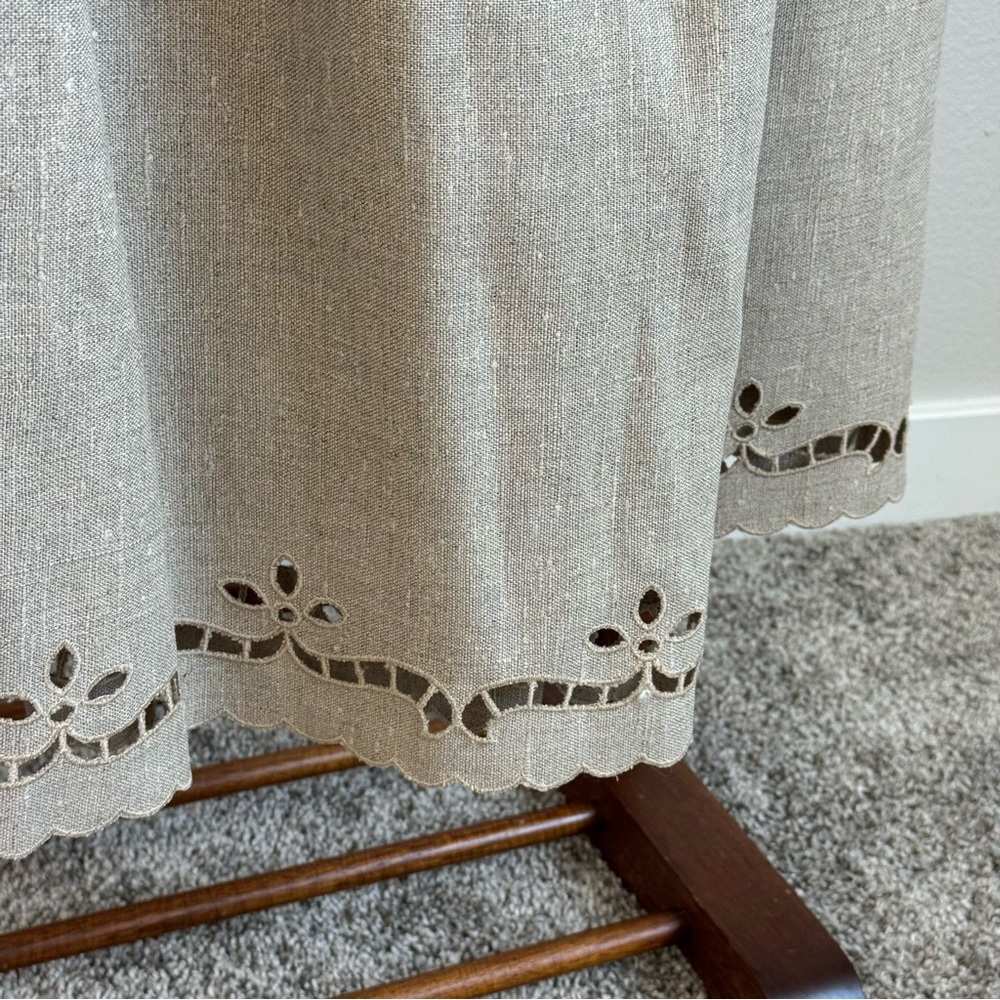 Oscar de la Renta Beige Midi Skirt - Elegant A-Line with Scalloped Hem - Picture 6 of 14